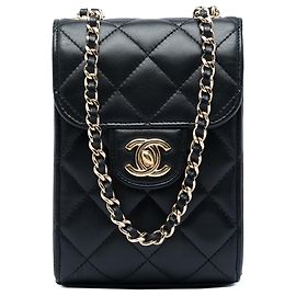 Portacellulare Chanel Black CC in agnello trapuntato con catena