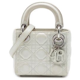 Lady Dior in agnello micro iridescente argento Dior