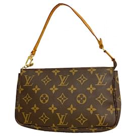 Louis Vuitton Monogram Pochette Accessoires