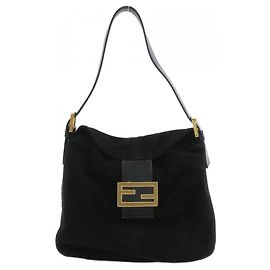 Borsa a tracolla Fendi 26426 in scamosciato nero