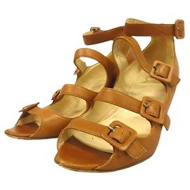 Sandali con zeppa in pelle tan Christian Louboutin