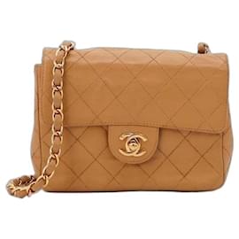 Chanel Classic Flap Small Borsa in Pelle Beige