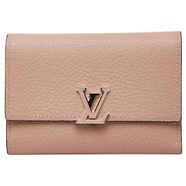 Cartera Louis Vuitton Portefeuille Capucines Compact Plegable