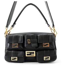 Fendi Baguette Handtasche in Schwarz