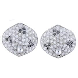 Orecchini Non Signe / Unsigned in diamanti neri K18WG 10.6g, 2.45 ct - Autre Marque