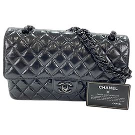 Bolso de Hombro Chanel Matelassé Negro