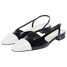 CHANEL Slingback Schuhe aus schwarzem Leder - 103787