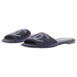 Sandali Chanel in tweed blu taglia 39