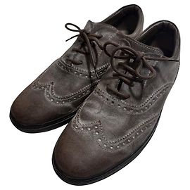 Tod's Wingtip Oxford Schuhe