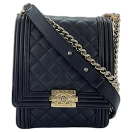 Borsa Chanel Boy in agnello nero