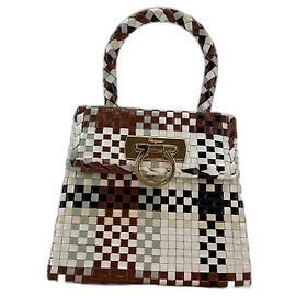 Borsa Salvatore Ferragamo Gancini Intrecciato