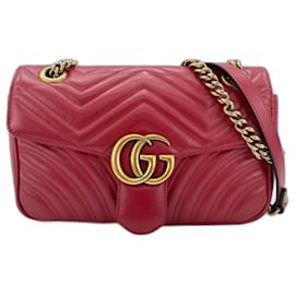 Borsa a tracolla Gucci GG Marmont in pelle rossa