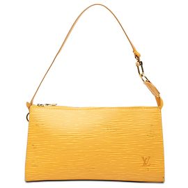 Pochette Accessoires in pelle Epi gialla Louis Vuitton