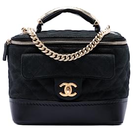 Beauty case Chanel Black Quilted Iridescent Caviar Globe Trotter con catena