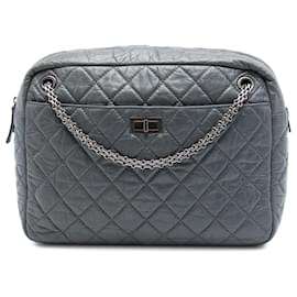 Borsa Camera Chanel Reissue 2.55 in pelle di vitello trapuntata grigia Large