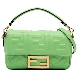 Borsa Baguette Fendi Verde in pelle con stampa Mini Zucca