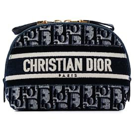 Beauty case in velluto ricamato Blue Oblique di Dior