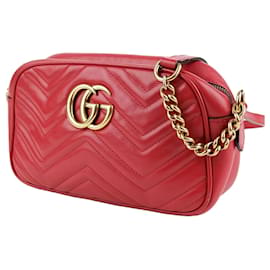 Gucci Piccola borsa a tracolla e crossbody in pelle matelassé rossa GG Marmont
