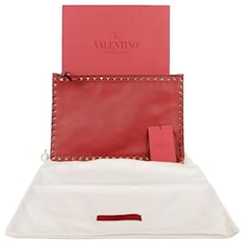 Pochette Rockstud en cuir rouge - Valentino Garavani