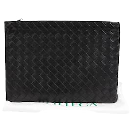 Intrecciato Half-zip Pouch - Bottega Veneta