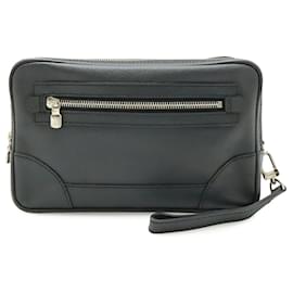 Clutch Louis Vuitton Taiga