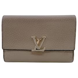Louis Vuitton Portefeuille Capucines Compact Beige Cartera Plegable de Tres Partes