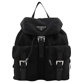 Zaino Prada in nylon nero 1BZ677