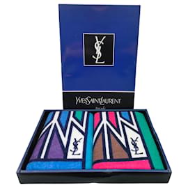 Lot de 2 serviettes monogrammées Yves Saint Laurent