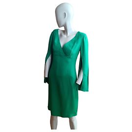 Autre Marque Robe Clips Vert Émeraude à Manches Cape Fendues