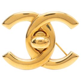 Spilla Chanel Gold CC placcata oro con chiusura a vite
