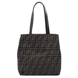 Fendi Zucca Canvas Tote in Braun