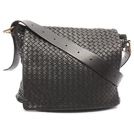 Bottega Veneta Borsa a tracolla con patta in nappa nero Intrecciato