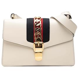 Borsa Satchel Sylvie in pelle di vitello bianca con Web di Gucci