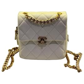 Borsa Chanel Classic Flap Small in pelle bianca