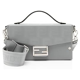 Borsa Fendi FF Shadow Vitello Soft Trunk Baguette