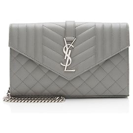 Portafoglio con catena Monogram Matelassé Grain de Poudre Mix Saint Laurent