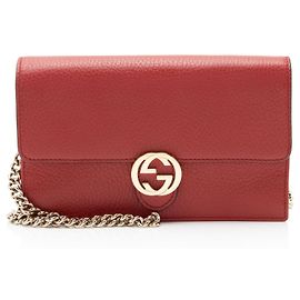 Portafoglio con catena intrecciata G in pelle di vitello granulata Gucci