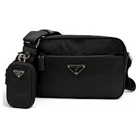 Borsa a tracolla Prada Nylon Re-Nylon con placca logo Triangle