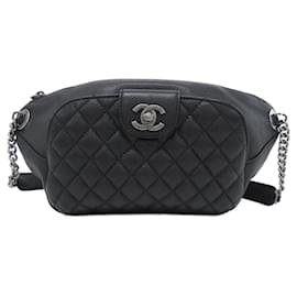 Marsupio Chanel in pelle di vitello nera