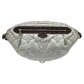 Riñonera Louis Vuitton Monogram LV Pillow Maxi Nylon