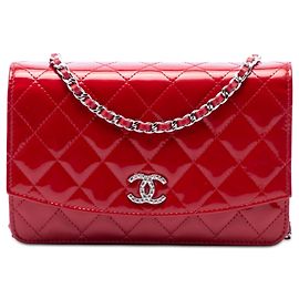 Chanel Red CC gesteppte Patentleder Wallet On Chain
