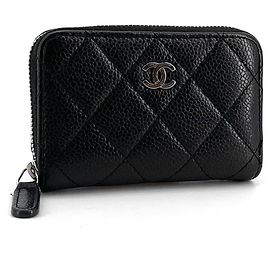 Chanel Portacarte in pelle caviar con zip argentata