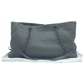 Bottega Veneta Intrecciato Nappa Leder Chain Tote Bag Grau