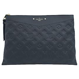 Louis Vuitton Clutch Daily en cuero Monogram Empreinte