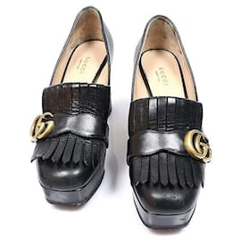 Gucci Décolleté con plateau e frange GG Marmont in pelle nera Scarpe da donna