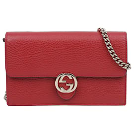 Gucci Interlocking Mini Leder Geldbörsentasche mit Kette Rot