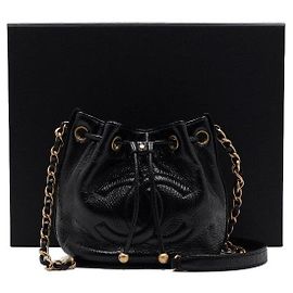 Chanel Borsa a secchiello in pelle nera vintage con coulisse e catena dorata