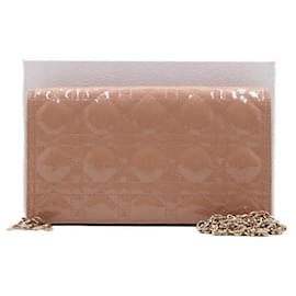 Clutch Lady Dior Rose Canvas Patent con cadena dorada para llevar al hombro