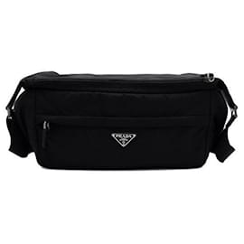 Prada Grande borsa a tracolla e crossbody in Re-Nylon nero da uomo