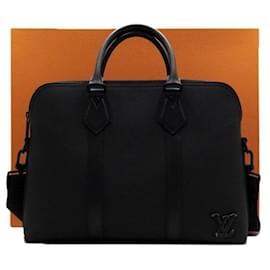 Louis Vuitton Valigetta Black Aerogram